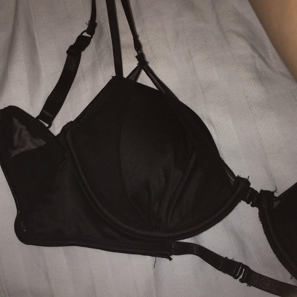 Free With Purchase Fashion Nova Bra - Picture 2 of 4